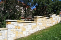 Zaunsäulen/Sockelsteine/Blockstufen